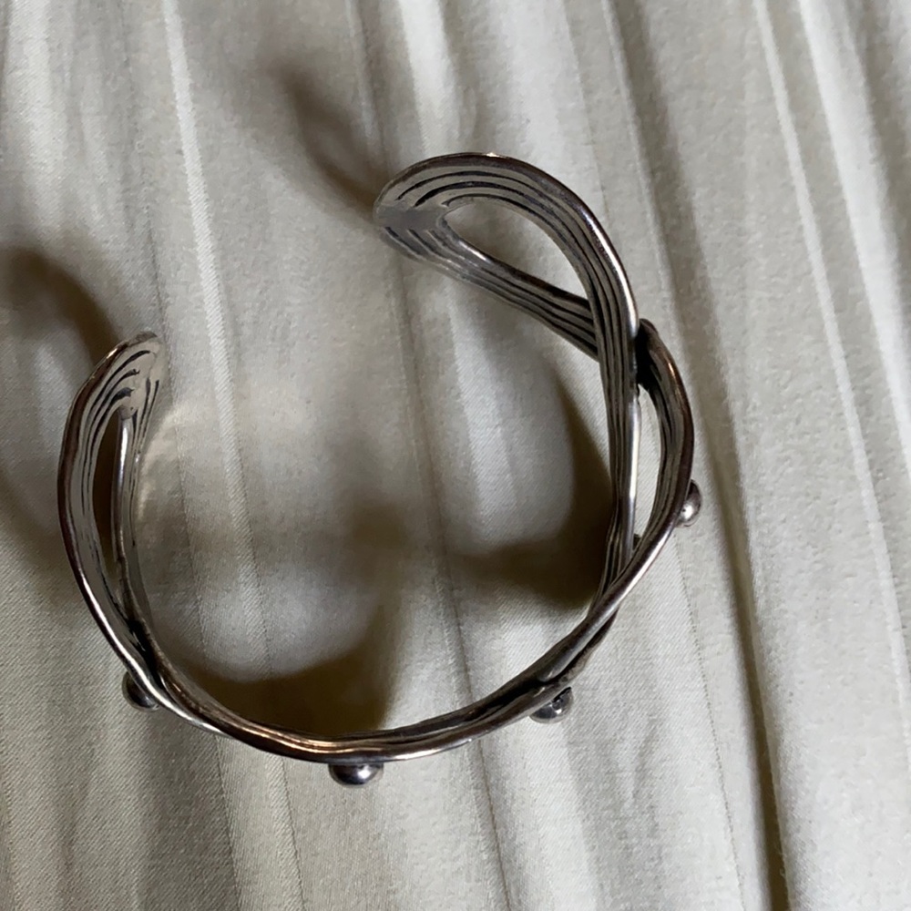 Unusual Retro, Art Deco design bracelet or wide multi-stranded silver-tone cuff. - Picture 8 of 16